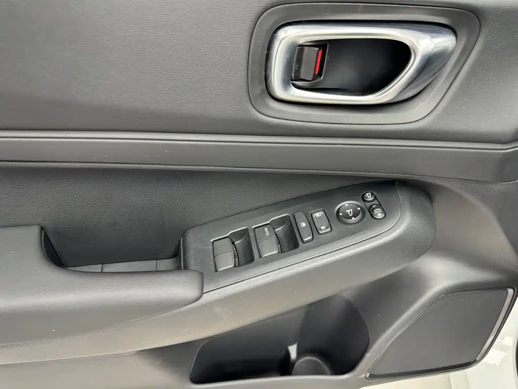 Honda Vezel 2023 — фото 13