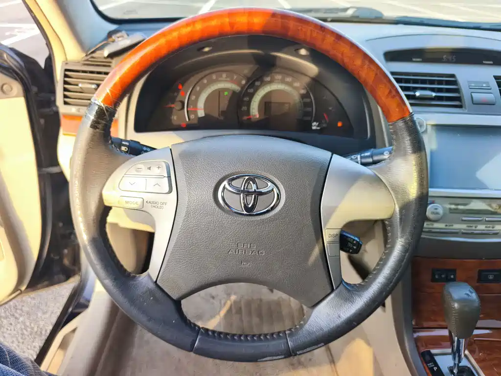 Toyota Camry 2008 — фото 15