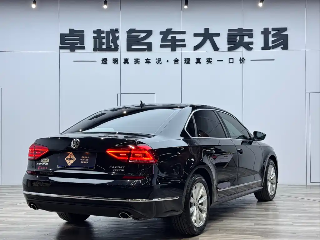 Volkswagen Passat 2018 — фото 13