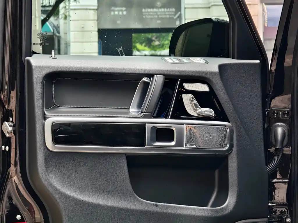 Mercedes-Benz G-Class AMG 2025 — фото 12