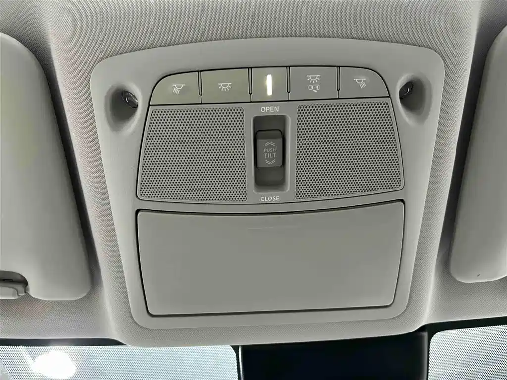 Nissan X-Trail 2025 — фото 9