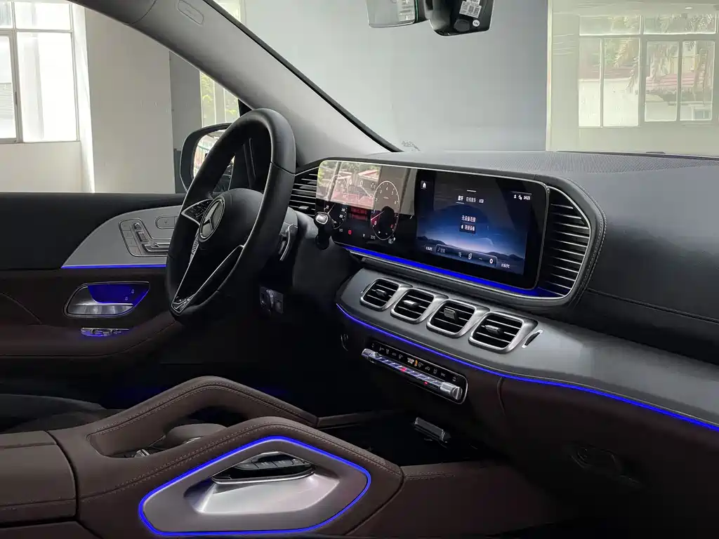 Mercedes-Benz GLS 2025 — фото 13