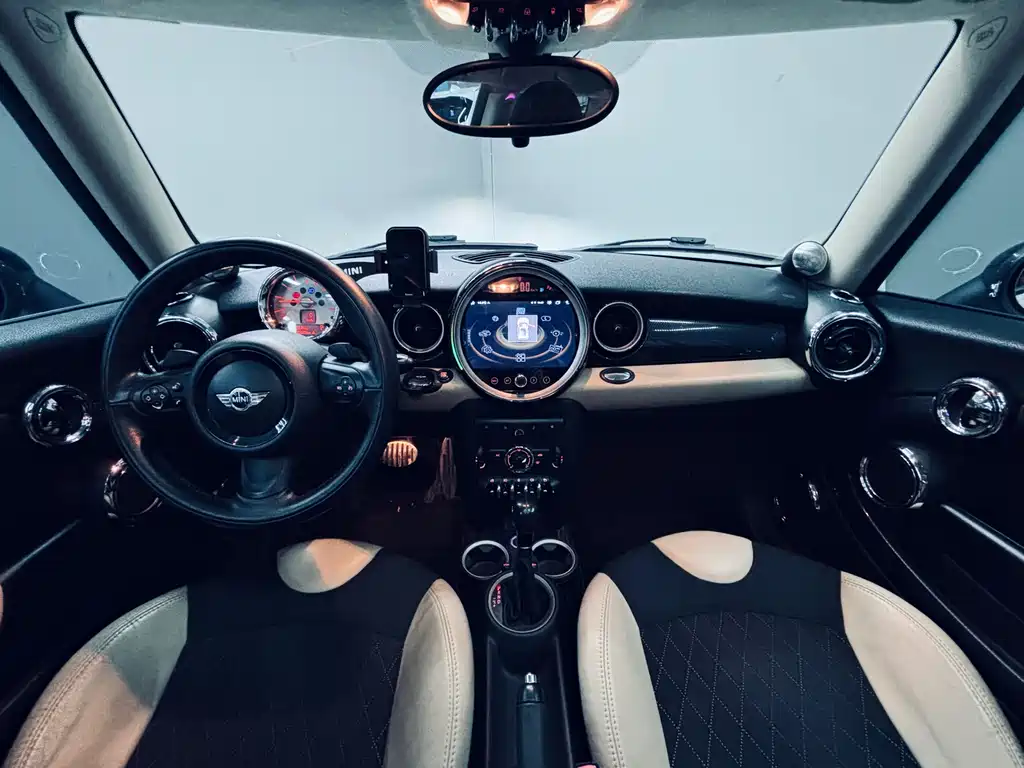 MINI Clubman 2014 — фото 11