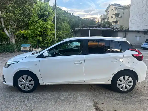 Toyota Yaris L 2017