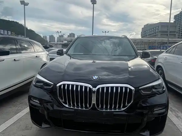 BMW X5 2021