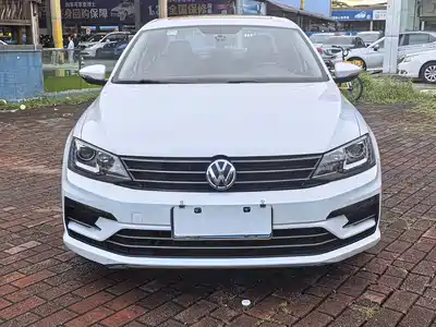 Volkswagen Sagitar 2018