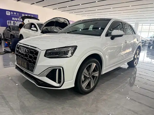 Audi Q2L 2022