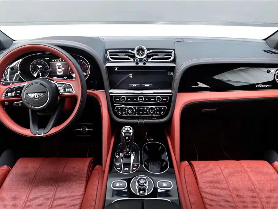 Bentley Bentayga 2023 — фото 11