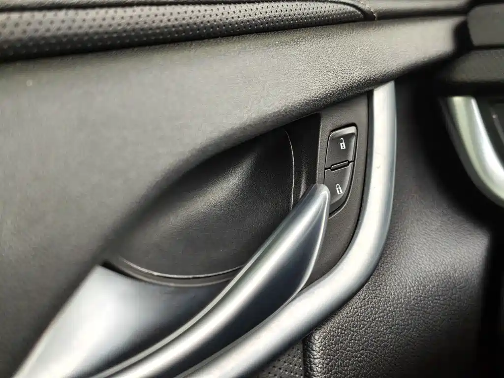 Cadillac XTS 2018 — фото 20