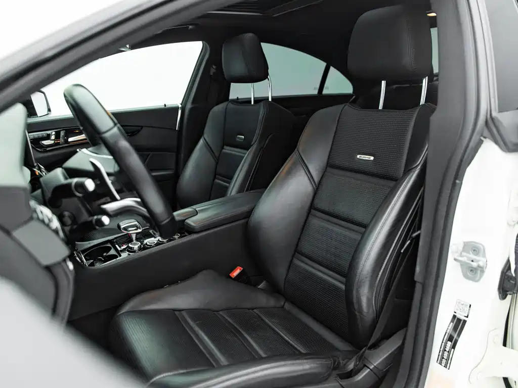 Mercedes-Benz CLS AMG 2015 — фото 12