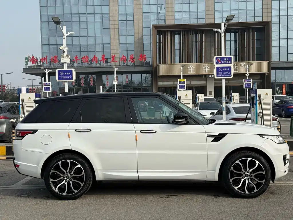Land Rover Sport 2018 — фото 13