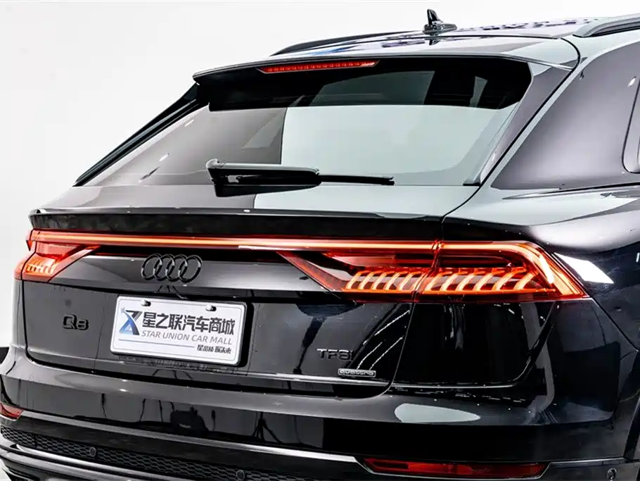 Audi Q8 2022 — фото 8