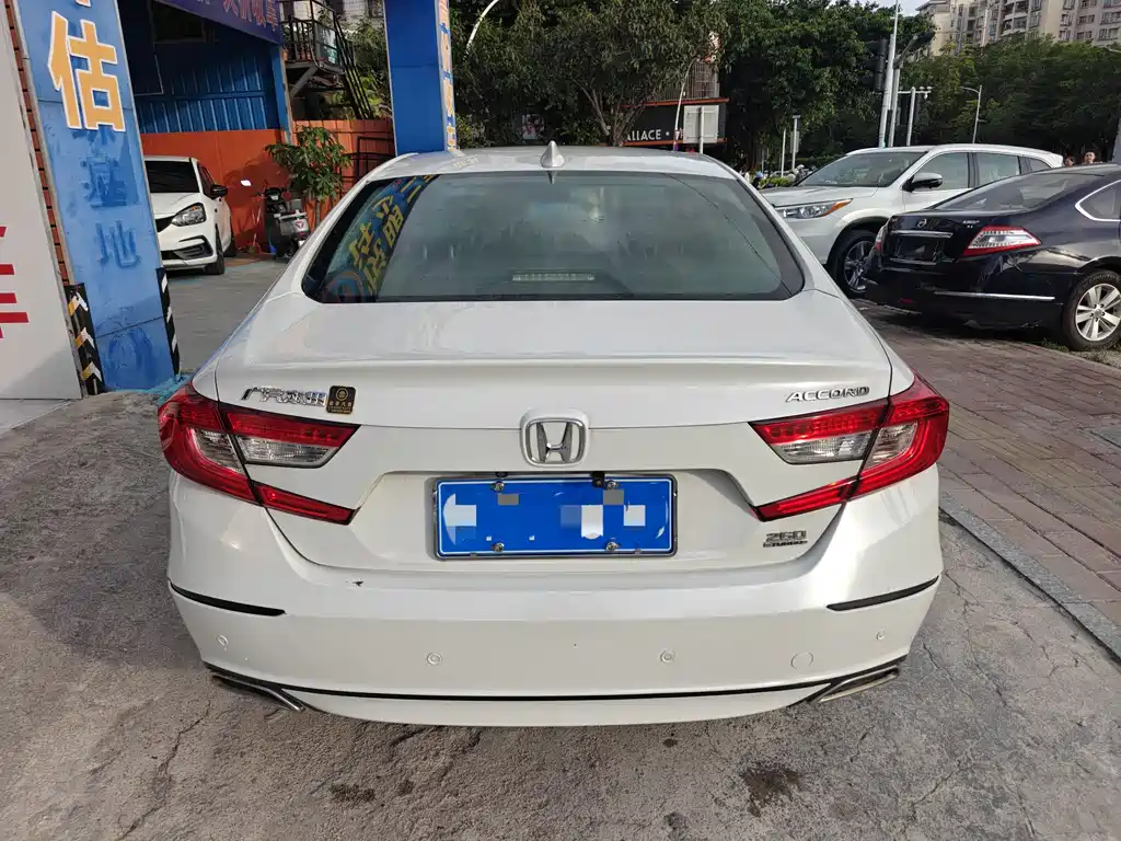 Honda Accord 2019 — фото 6