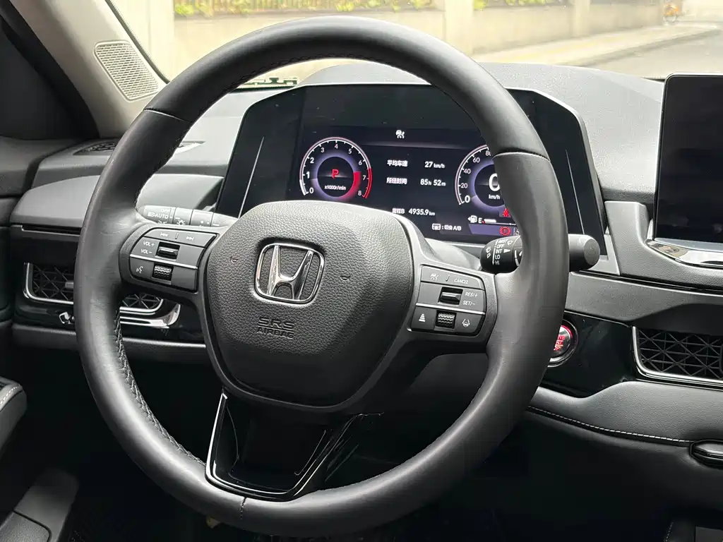 Honda Inspire 2024 — фото 18