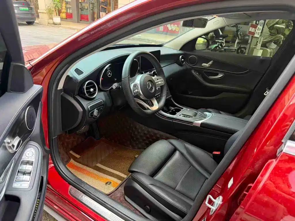 Mercedes-Benz C-Class 2020