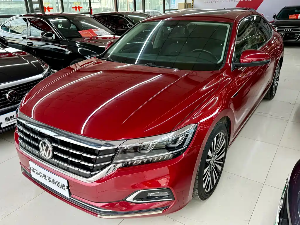 Volkswagen Passat 2019 — фото 1