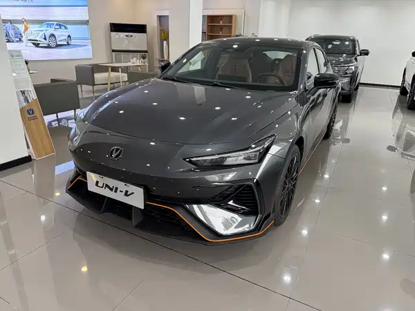 Changan UNI-V 2025