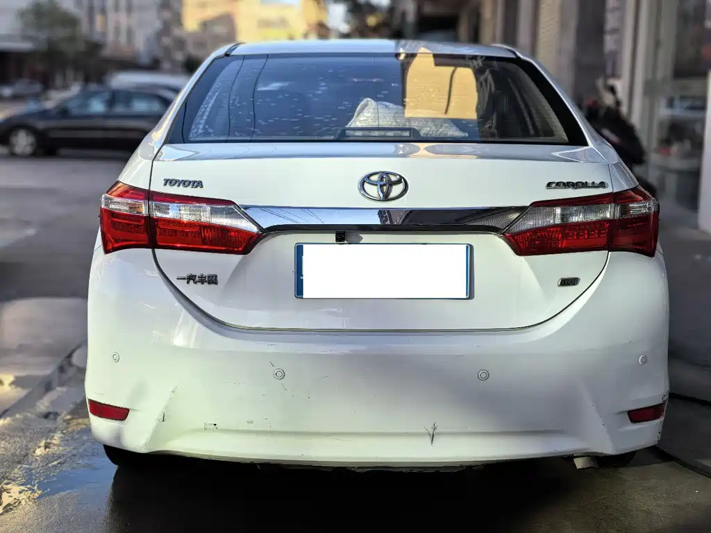 Toyota Corolla 2015 — фото 7