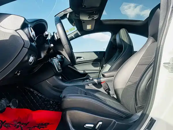 Mercedes-Benz CLA 2016