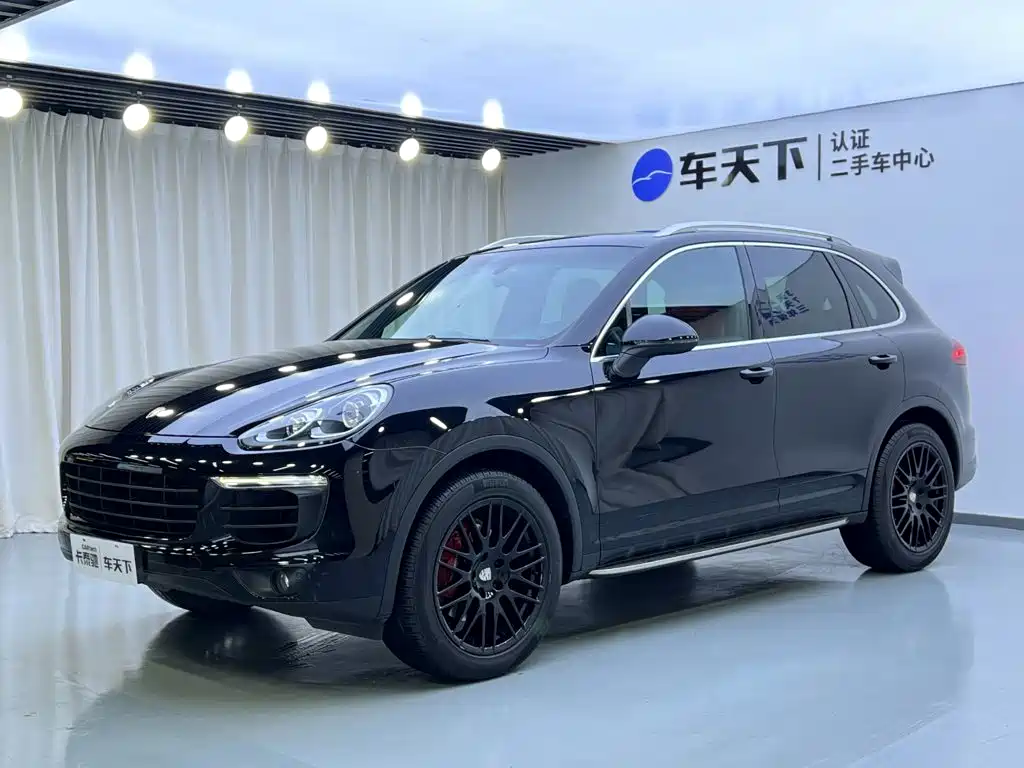 Porsche Cayenne 2017 — фото 1