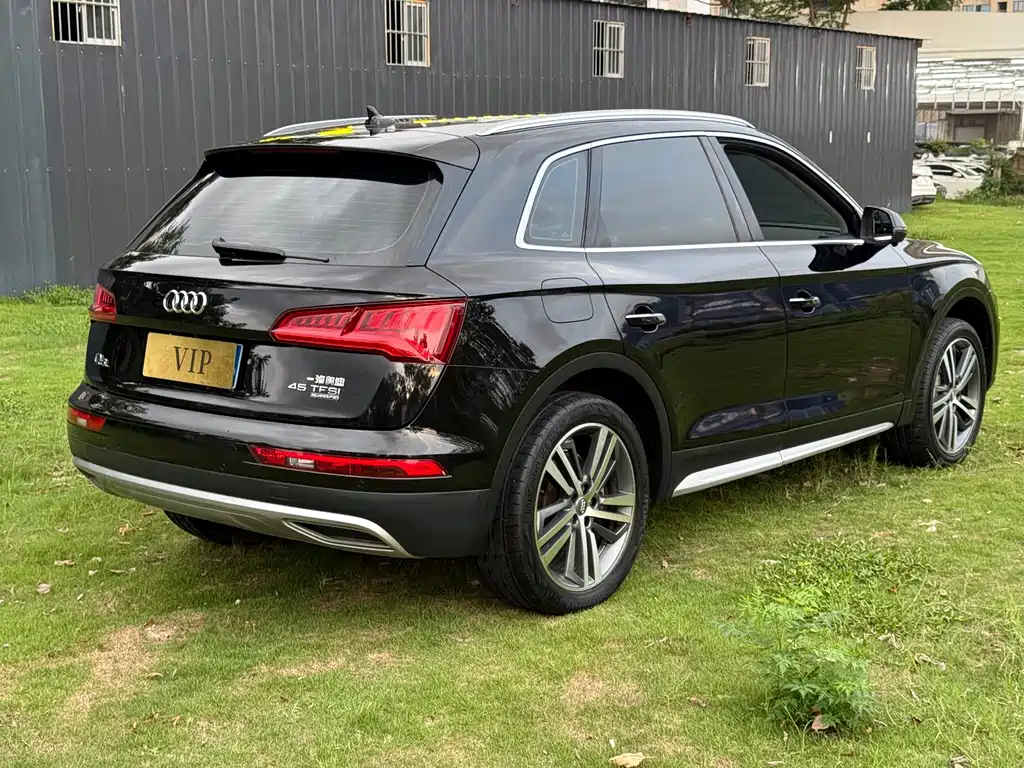 Audi Q5L 2019 — фото 4