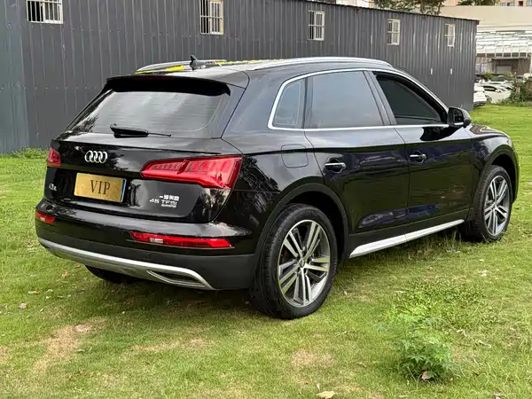 Audi Q5L 2019