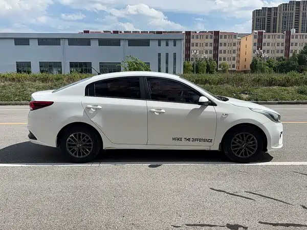 Kia K2 2017