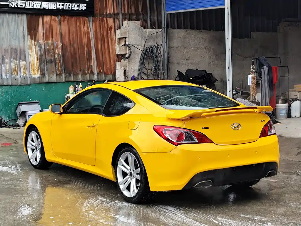 Hyundai Genesis Coupe 2011 — фото 8