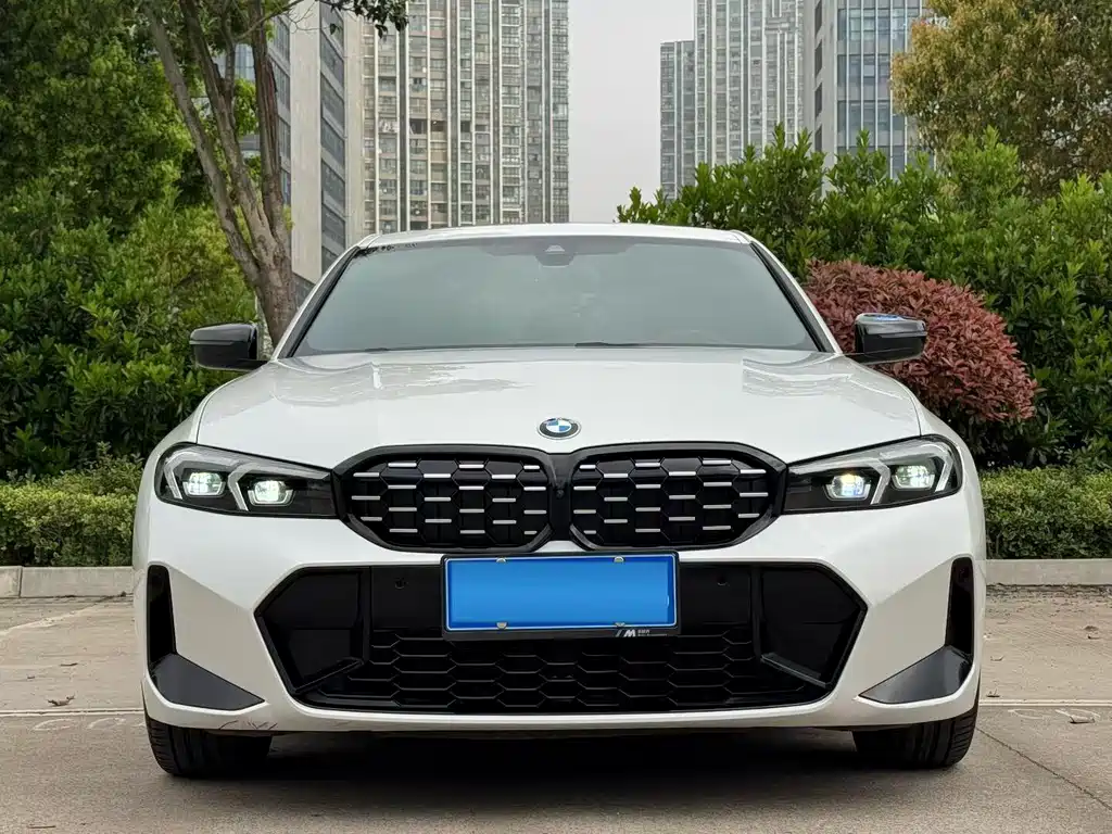 BMW 3 Series 2023