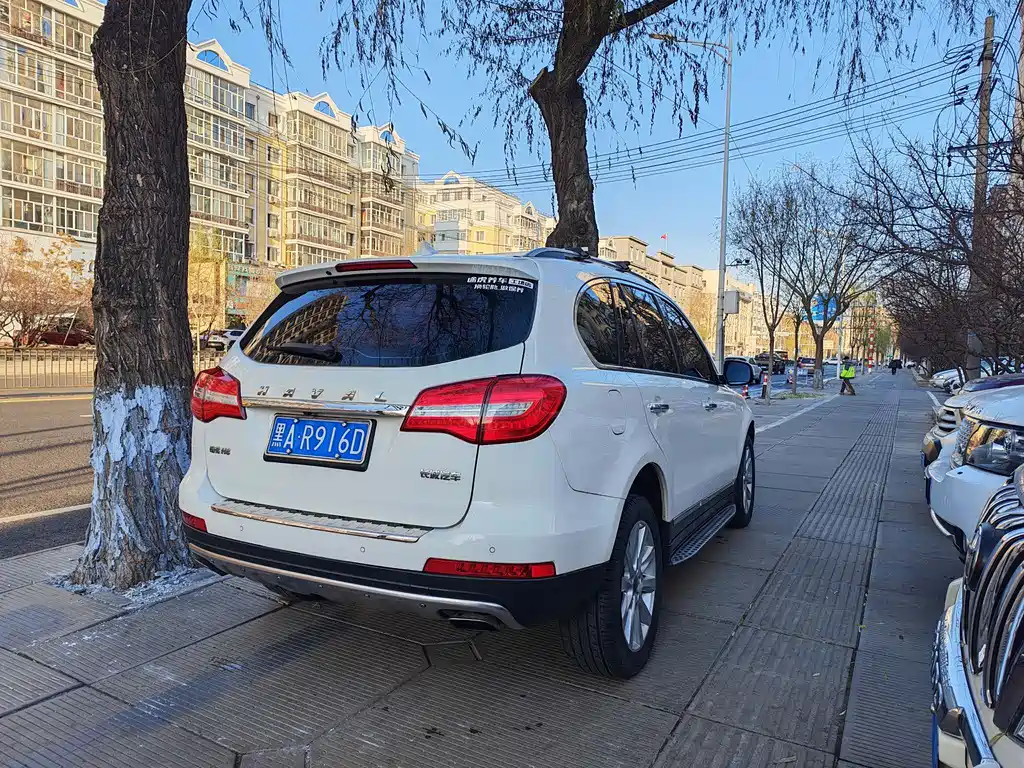 Haval H8 2015 — фото 4