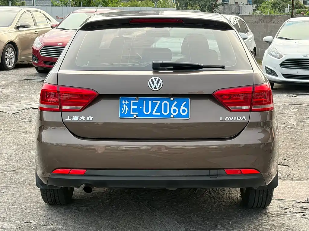 Volkswagen Gran Lavida 2015