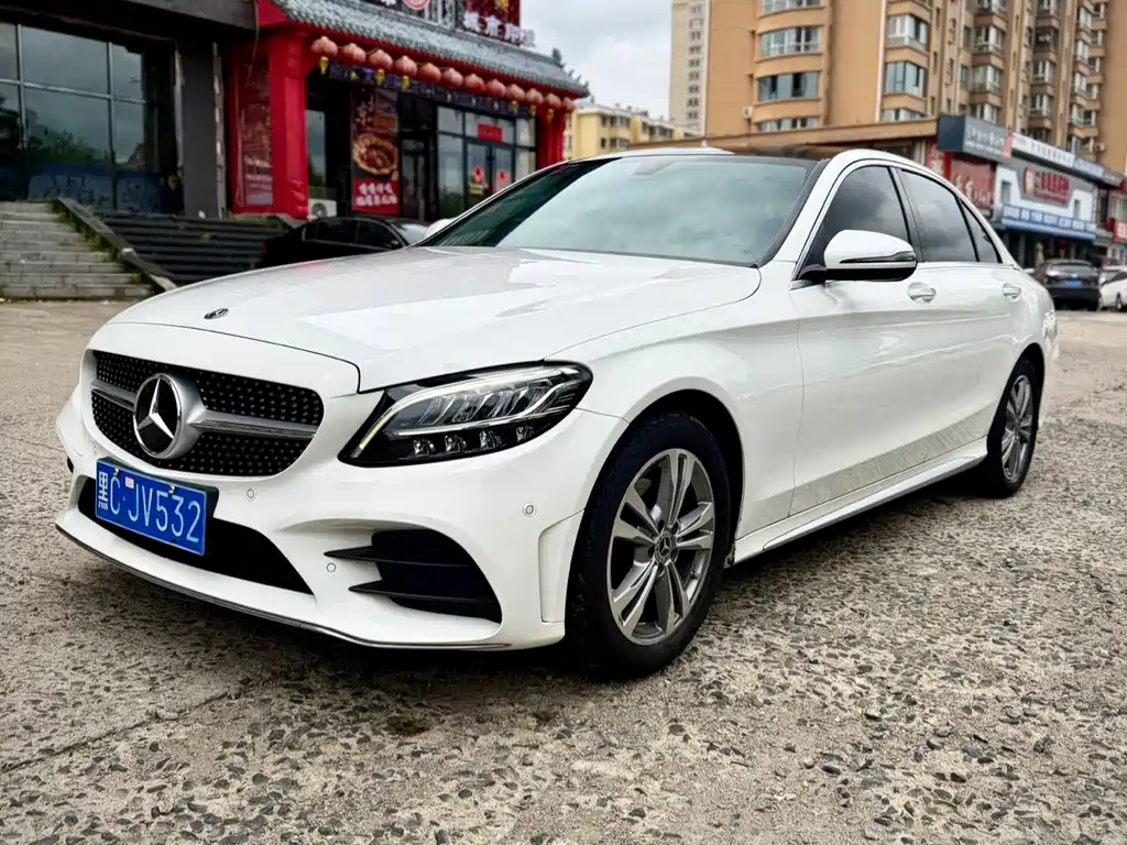 Mercedes-Benz C-Class 2021