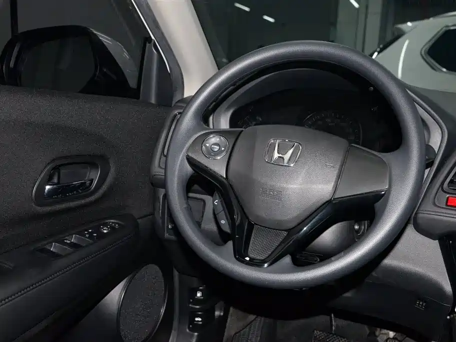 Honda Vezel 2017 — фото 13