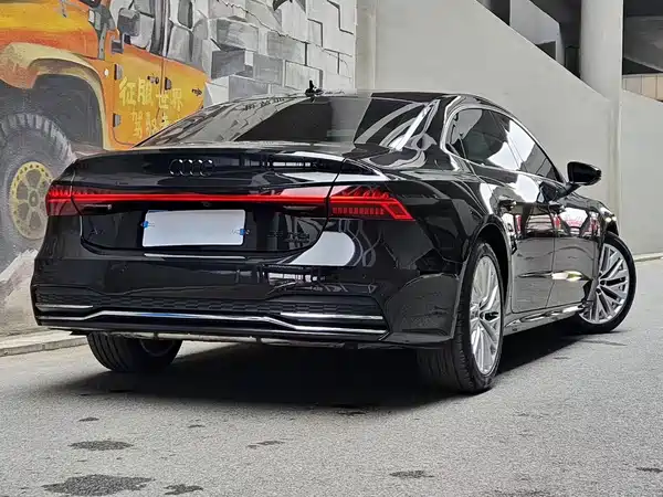 Audi A7L 2024