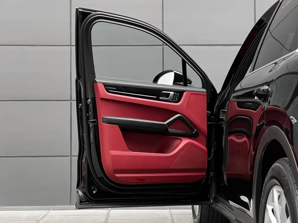 Porsche Cayenne 2022 — фото 10