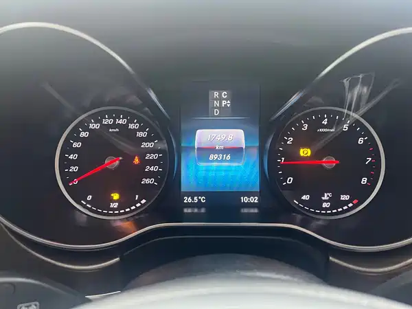 Mercedes-Benz V-Class 2021