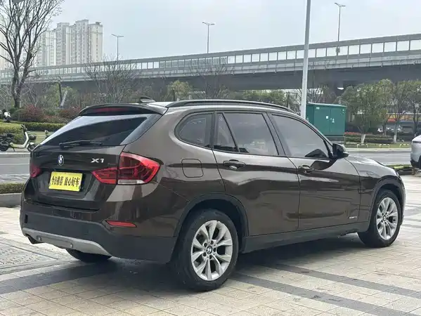 BMW X1 2012