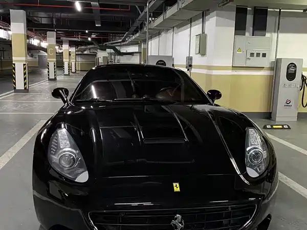 Ferrari California T 2012