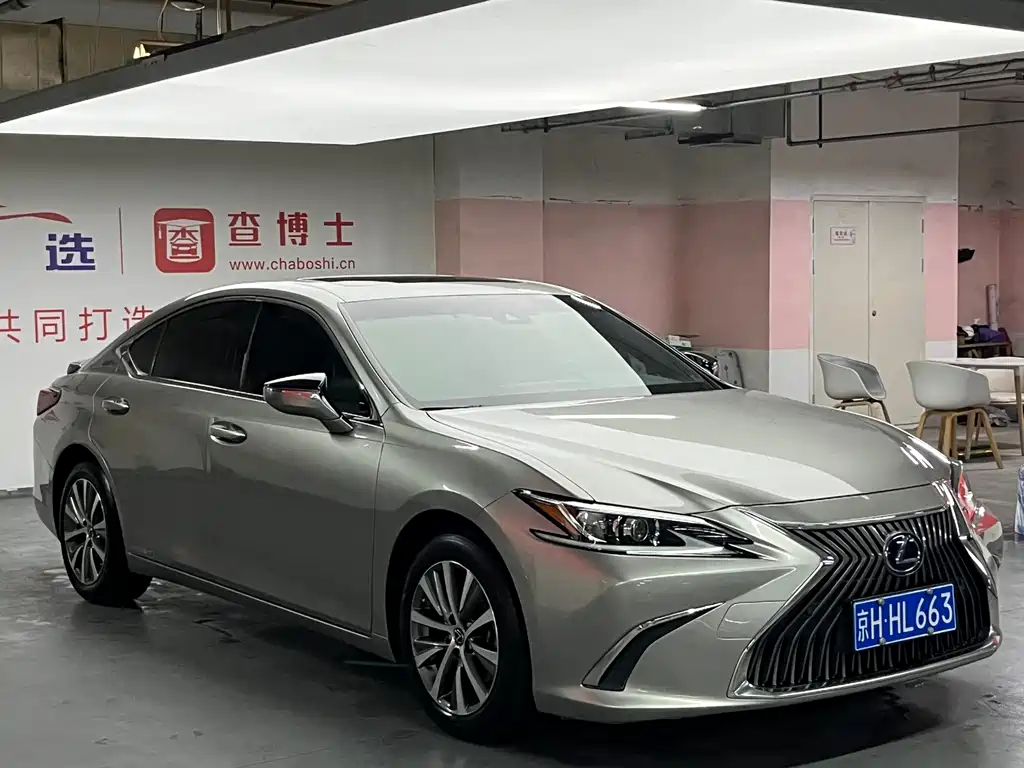 Lexus ES 2020 — фото 3