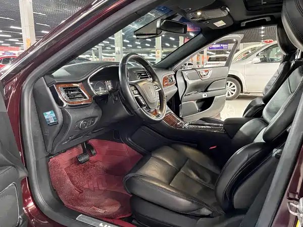 Lincoln Continental 2019