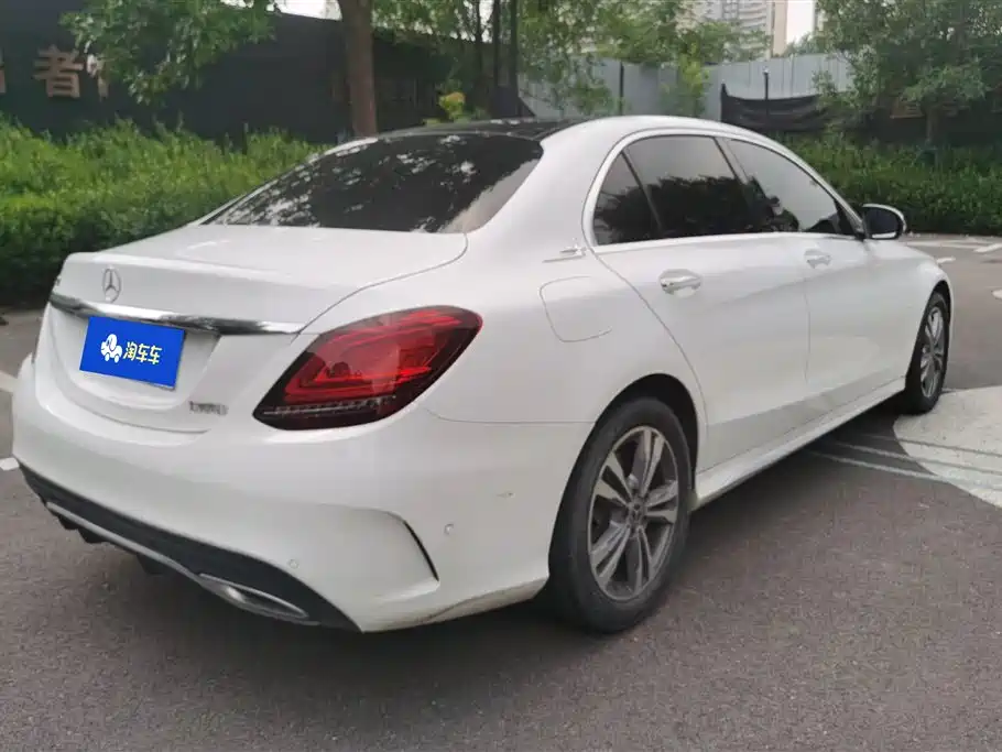 Mercedes-Benz C-Class 2021