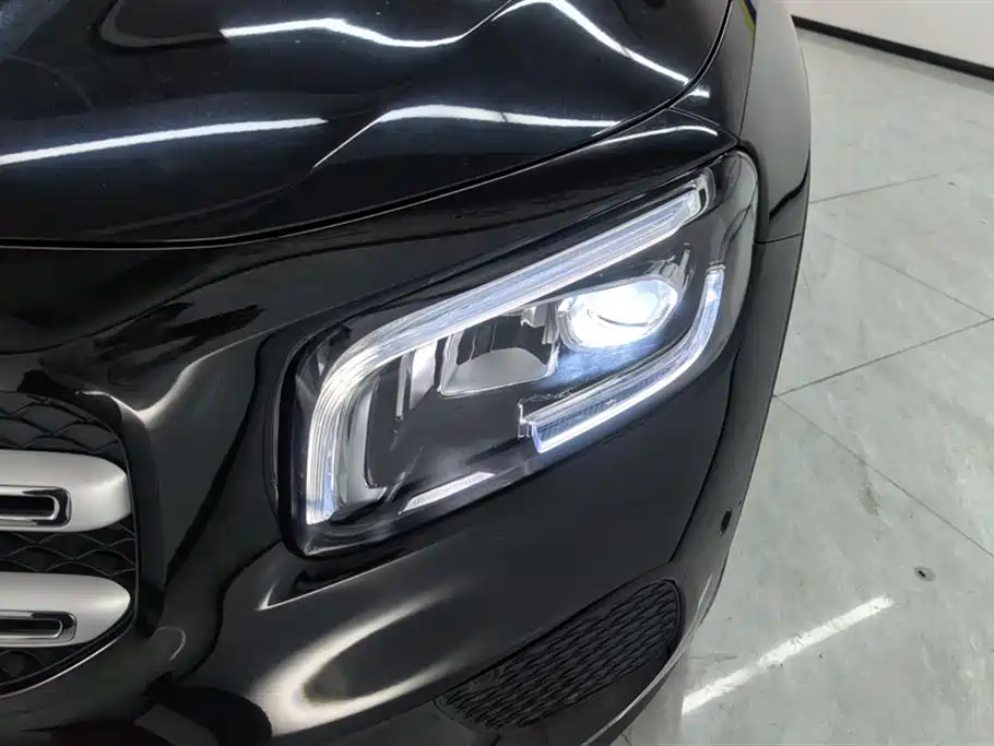 Mercedes-Benz GLB 2022