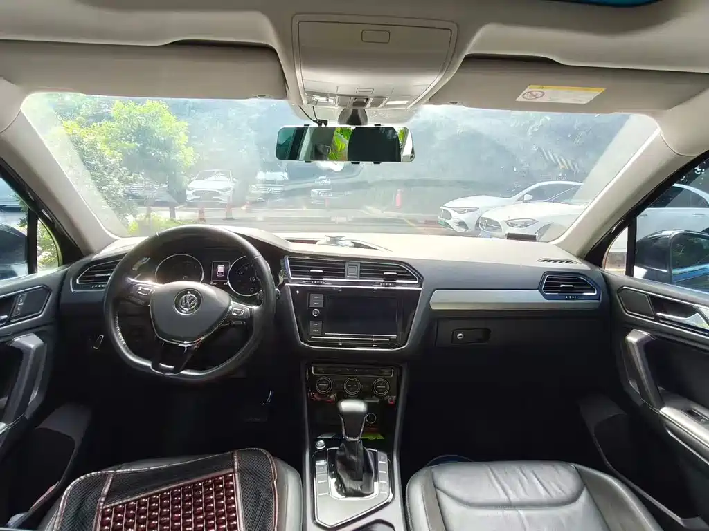 Volkswagen Tiguan L 2019