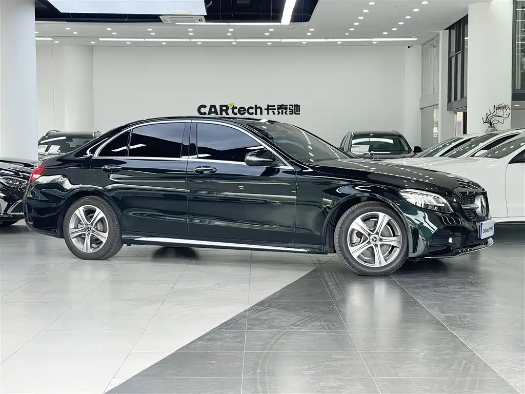 Mercedes-Benz C-Class 2019 — фото 3