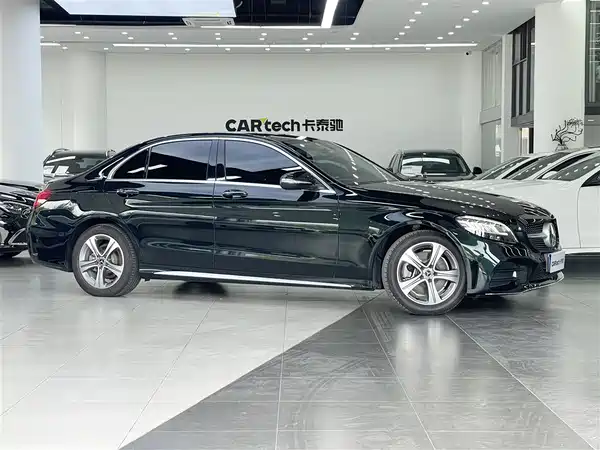 Mercedes-Benz C-Class 2019