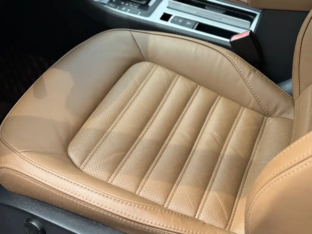 Volkswagen Passat 2015 — фото 11