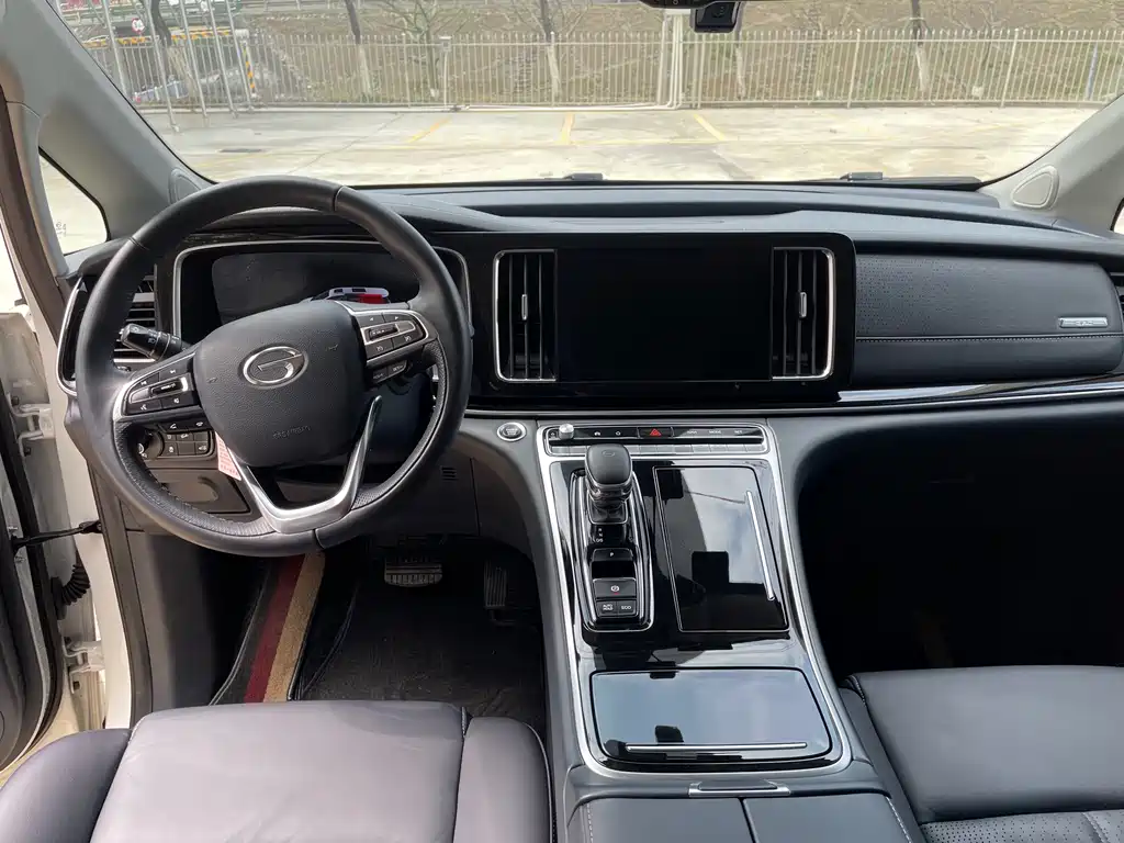 GAC Motor Trumpchi M8 2021 — фото 10