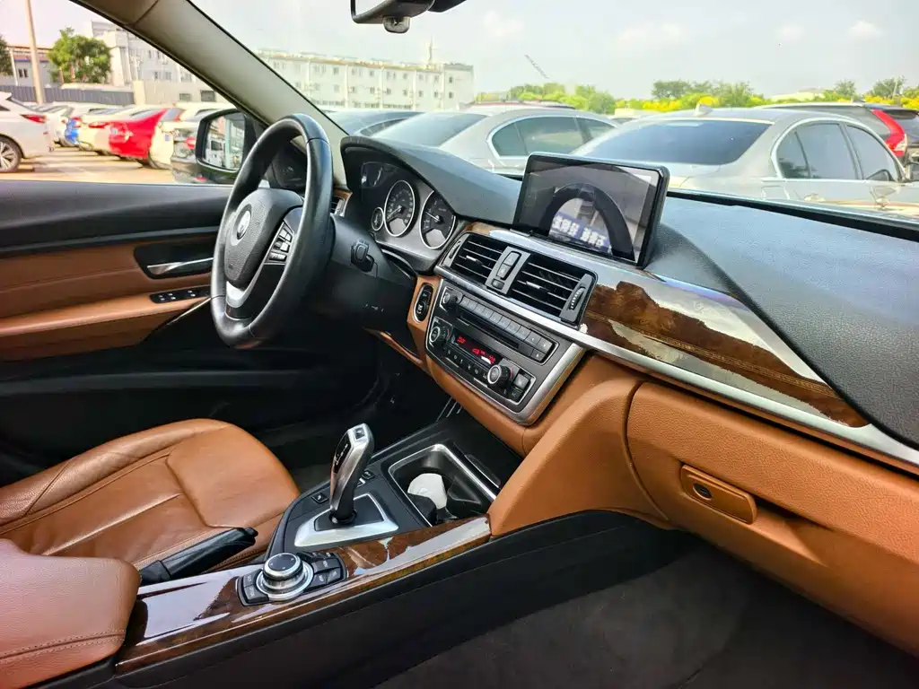 BMW 3 Series 2013 — фото 14