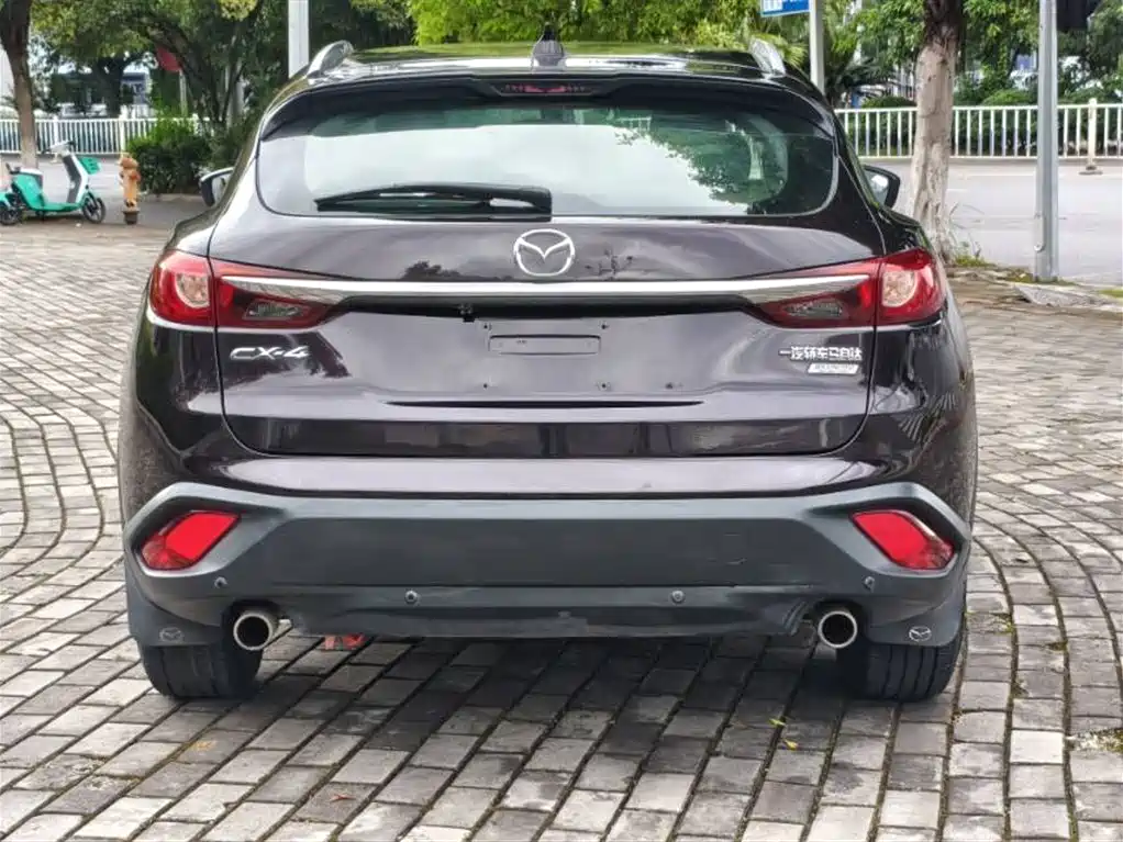 Mazda CX-4 2017 — фото 8