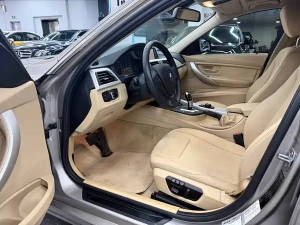 BMW 3 Series 2013